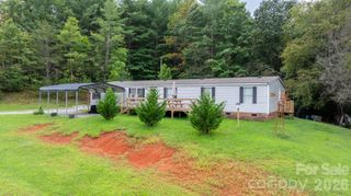 2461 Shadowbrook Drive, Lenoir, NC 28645