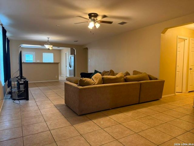 6011 Valparaiso Way, San Antonio, TX 78249