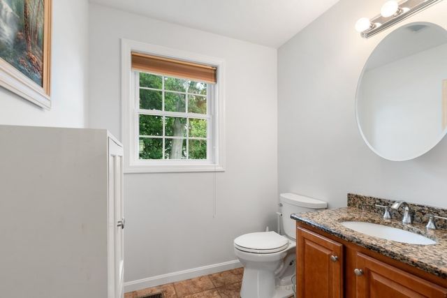 28 Glenside Ave, Billerica, MA 01821