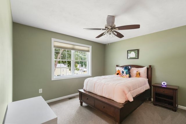 28 Glenside Ave, Billerica, MA 01821