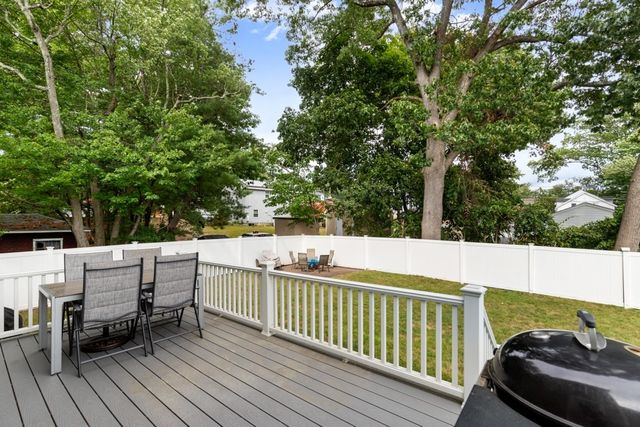 28 Glenside Ave, Billerica, MA 01821