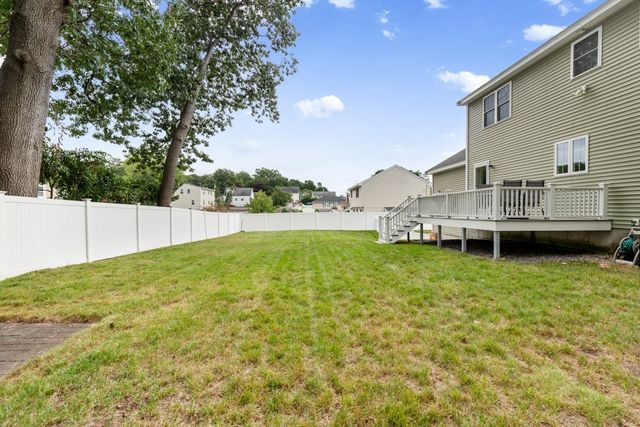 28 Glenside Ave, Billerica, MA 01821