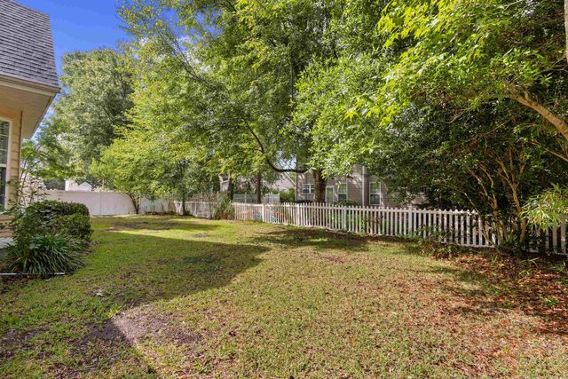 3716 Kennison Dr., Myrtle Beach, SC 29575