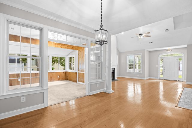 3716 Kennison Dr., Myrtle Beach, SC 29575