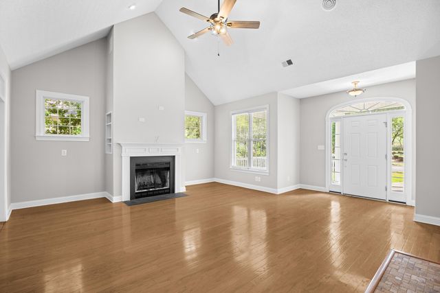 3716 Kennison Dr., Myrtle Beach, SC 29575