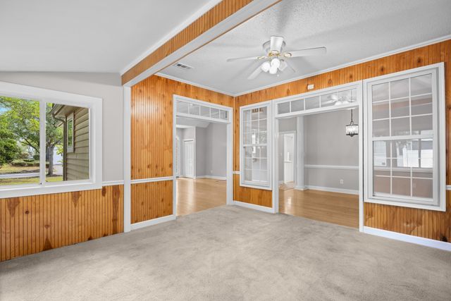 3716 Kennison Dr., Myrtle Beach, SC 29575