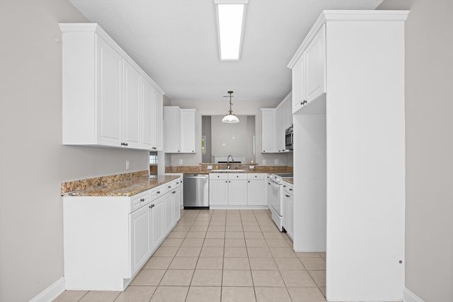 3716 Kennison Dr., Myrtle Beach, SC 29575
