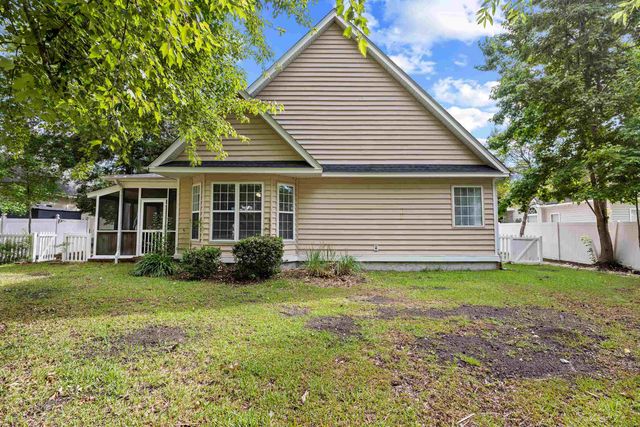 3716 Kennison Dr., Myrtle Beach, SC 29575