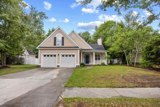 3716 Kennison Dr., Myrtle Beach, SC 29575