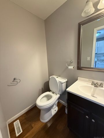151 Newington Avenue 2C, New Britain, CT 06051