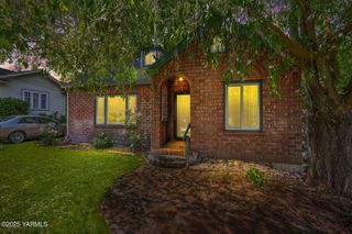 N 220 23rd Ave, Yakima, WA 98902