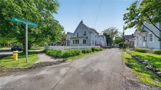 135 Byers Avenue, Akron, OH 44302