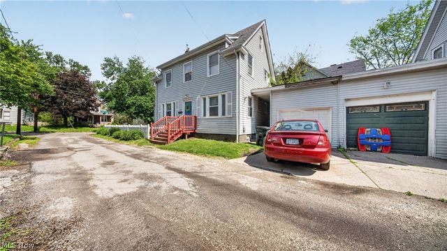 135 Byers Avenue, Akron, OH 44302