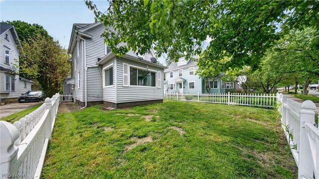 135 Byers Avenue, Akron, OH 44302