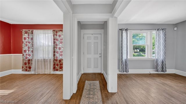 135 Byers Avenue, Akron, OH 44302