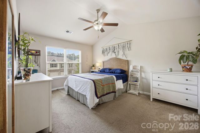 10041 Brittondale Lane, Charlotte, NC 28215