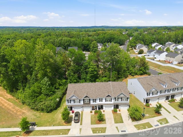 10041 Brittondale Lane, Charlotte, NC 28215