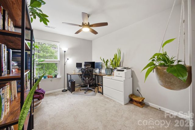 10041 Brittondale Lane, Charlotte, NC 28215