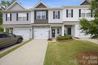 10041 Brittondale Lane, Charlotte, NC 28215