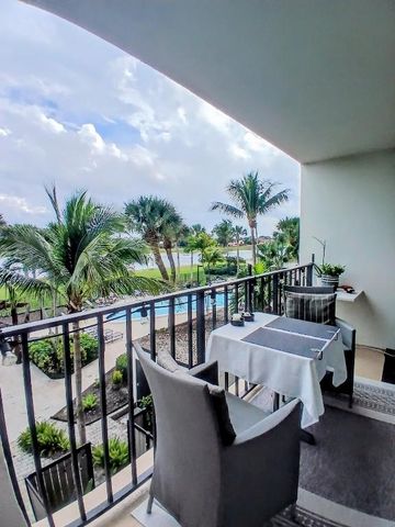 1830 Embassy Drive 309, West Palm Beach, FL 33401
