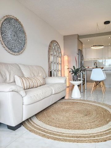 1830 Embassy Drive 309, West Palm Beach, FL 33401