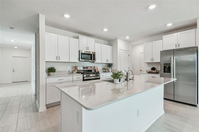 35127 BRACKETT BEND, Zephyrhills, FL 33541