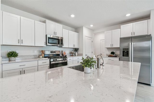 35127 BRACKETT BEND, Zephyrhills, FL 33541