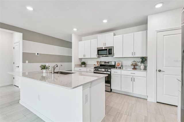 35127 BRACKETT BEND, Zephyrhills, FL 33541