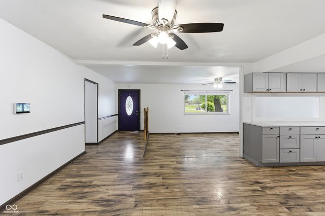 5023 Shelbyville Road, Indianapolis, IN 46237