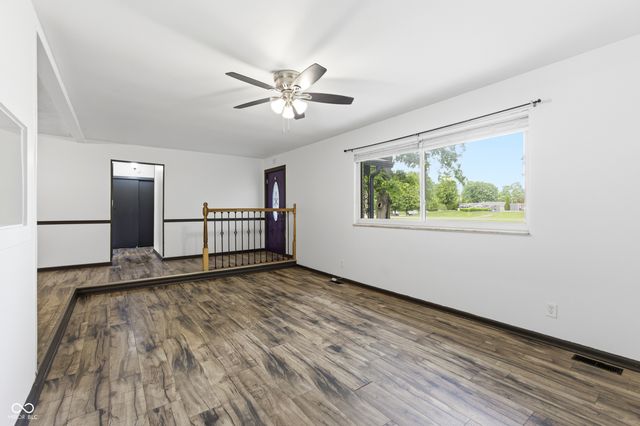 5023 Shelbyville Road, Indianapolis, IN 46237
