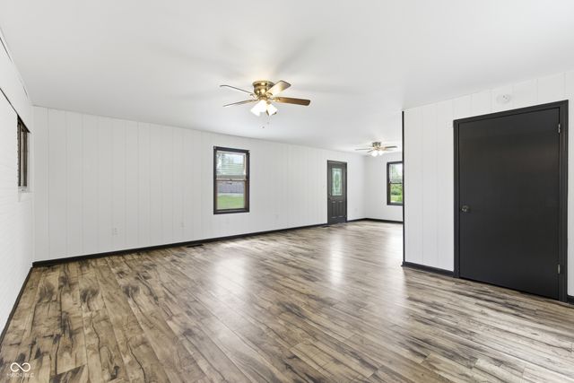 5023 Shelbyville Road, Indianapolis, IN 46237