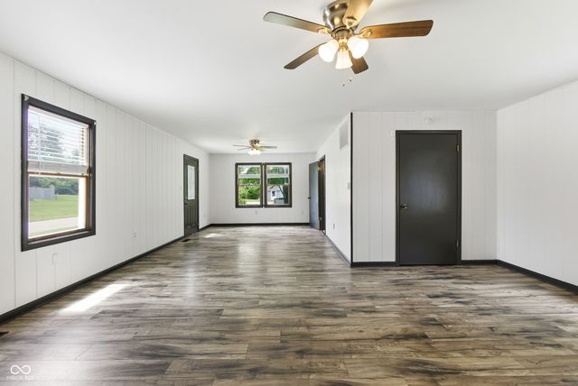 5023 Shelbyville Road, Indianapolis, IN 46237