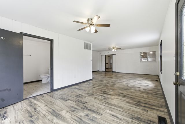 5023 Shelbyville Road, Indianapolis, IN 46237