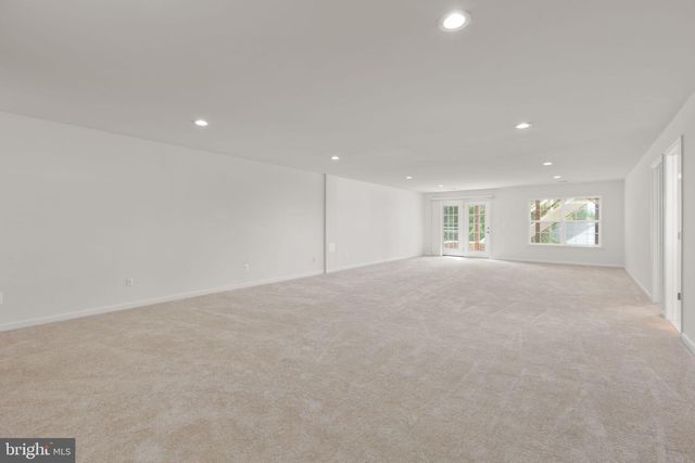12 WISTER DR, Fredericksburg, VA 22405