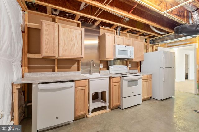 12 WISTER DR, Fredericksburg, VA 22405