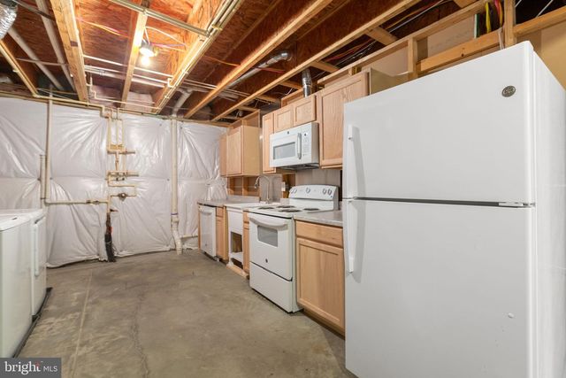 12 WISTER DR, Fredericksburg, VA 22405