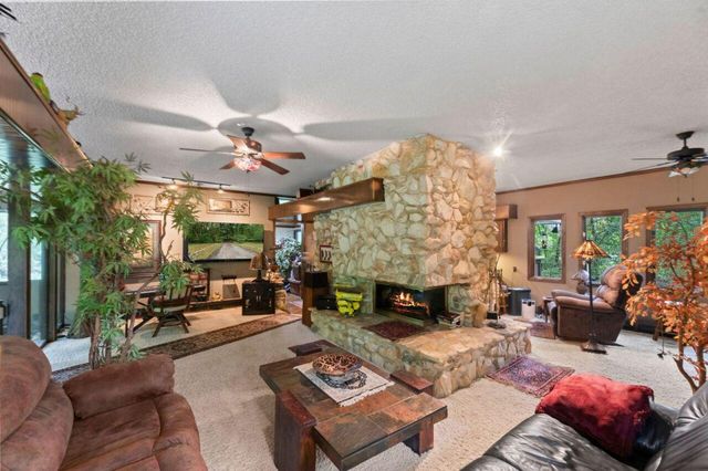 36619 Normandale DRIVE, Oconomowoc, WI 53066