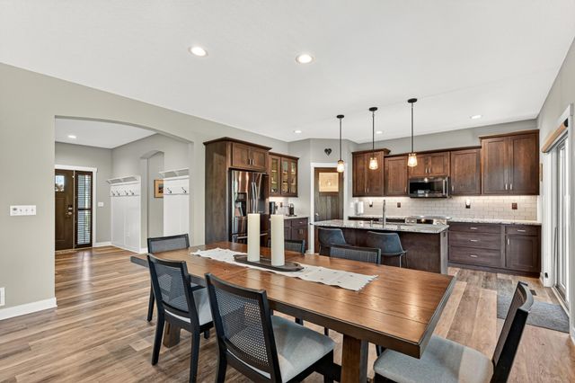 6497 Summit Pine Lane NW, Rochester, MN 55901