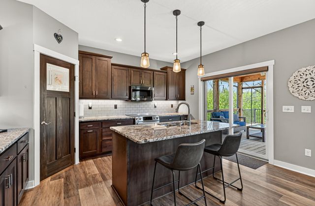 6497 Summit Pine Lane NW, Rochester, MN 55901