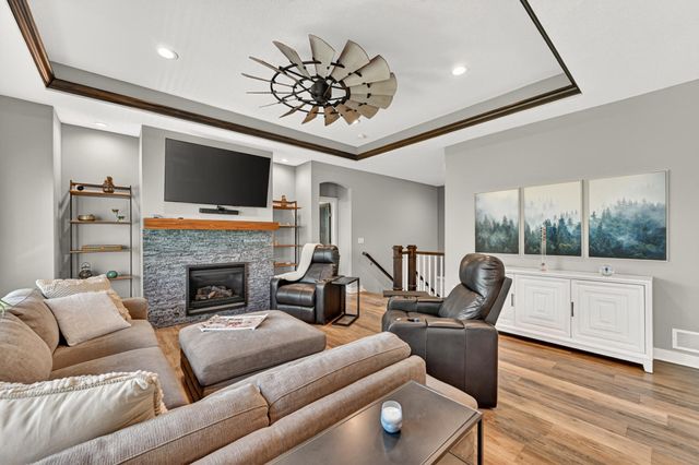6497 Summit Pine Lane NW, Rochester, MN 55901