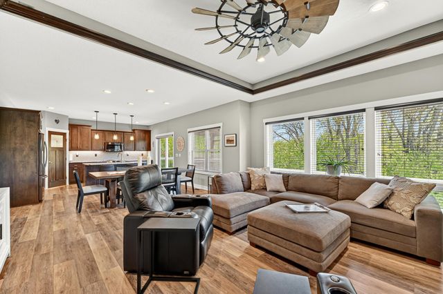 6497 Summit Pine Lane NW, Rochester, MN 55901