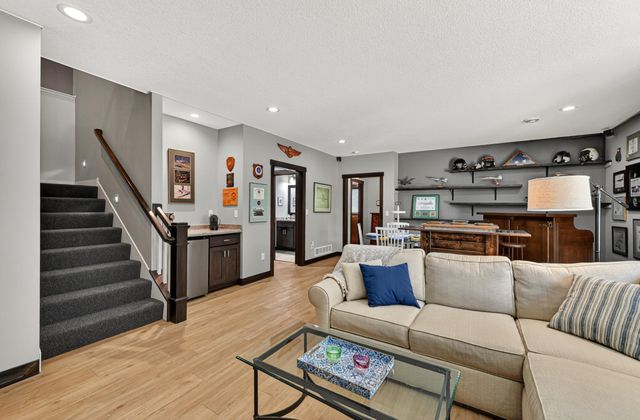 6497 Summit Pine Lane NW, Rochester, MN 55901