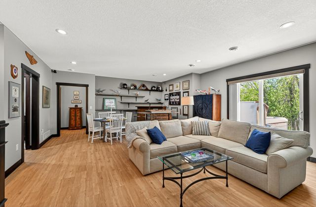 6497 Summit Pine Lane NW, Rochester, MN 55901