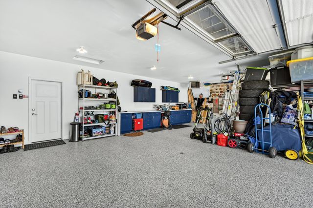 6497 Summit Pine Lane NW, Rochester, MN 55901