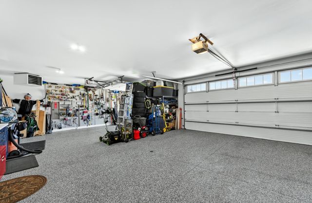 6497 Summit Pine Lane NW, Rochester, MN 55901