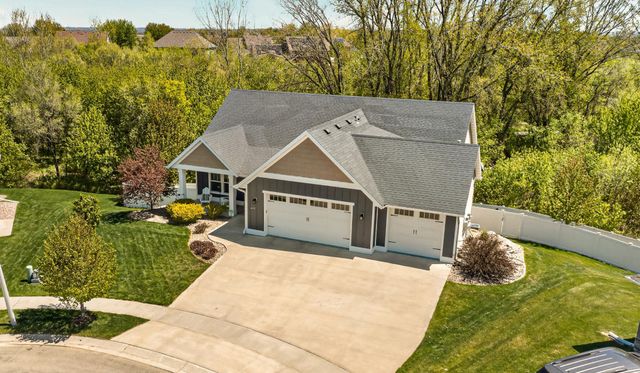 6497 Summit Pine Lane NW, Rochester, MN 55901