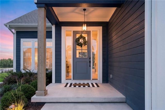 1505 SW Arbormill Terrace, Lee's Summit, MO 64082