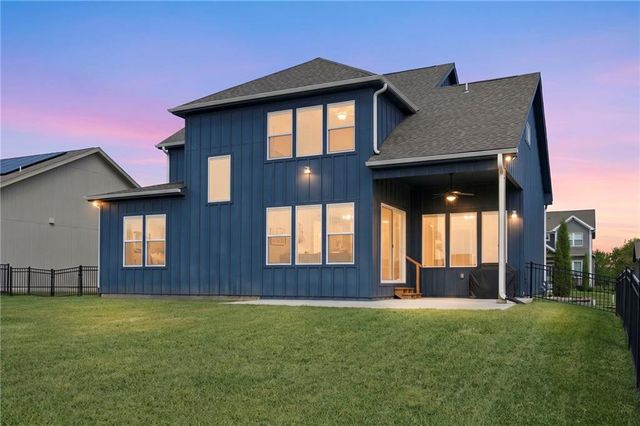1505 SW Arbormill Terrace, Lee's Summit, MO 64082