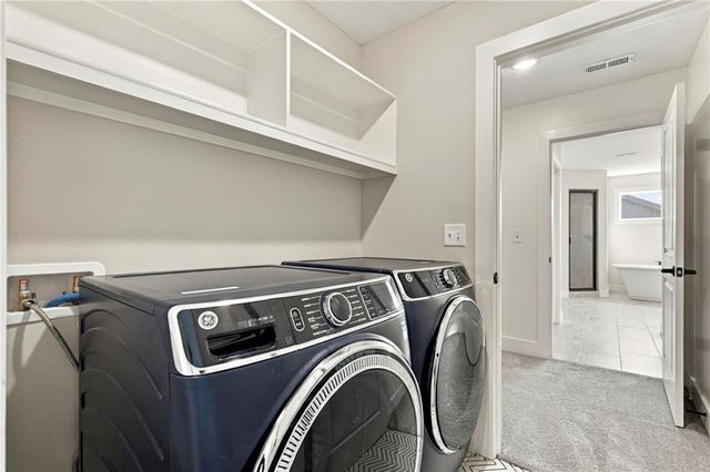 1505 SW Arbormill Terrace, Lee's Summit, MO 64082