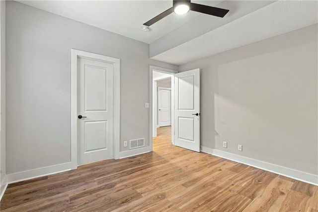 1505 SW Arbormill Terrace, Lee's Summit, MO 64082